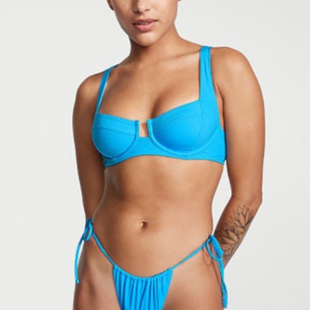 VICTORIA'S SECRET SWIM
Mix-and-Match Full-Coverage Bikini Top new